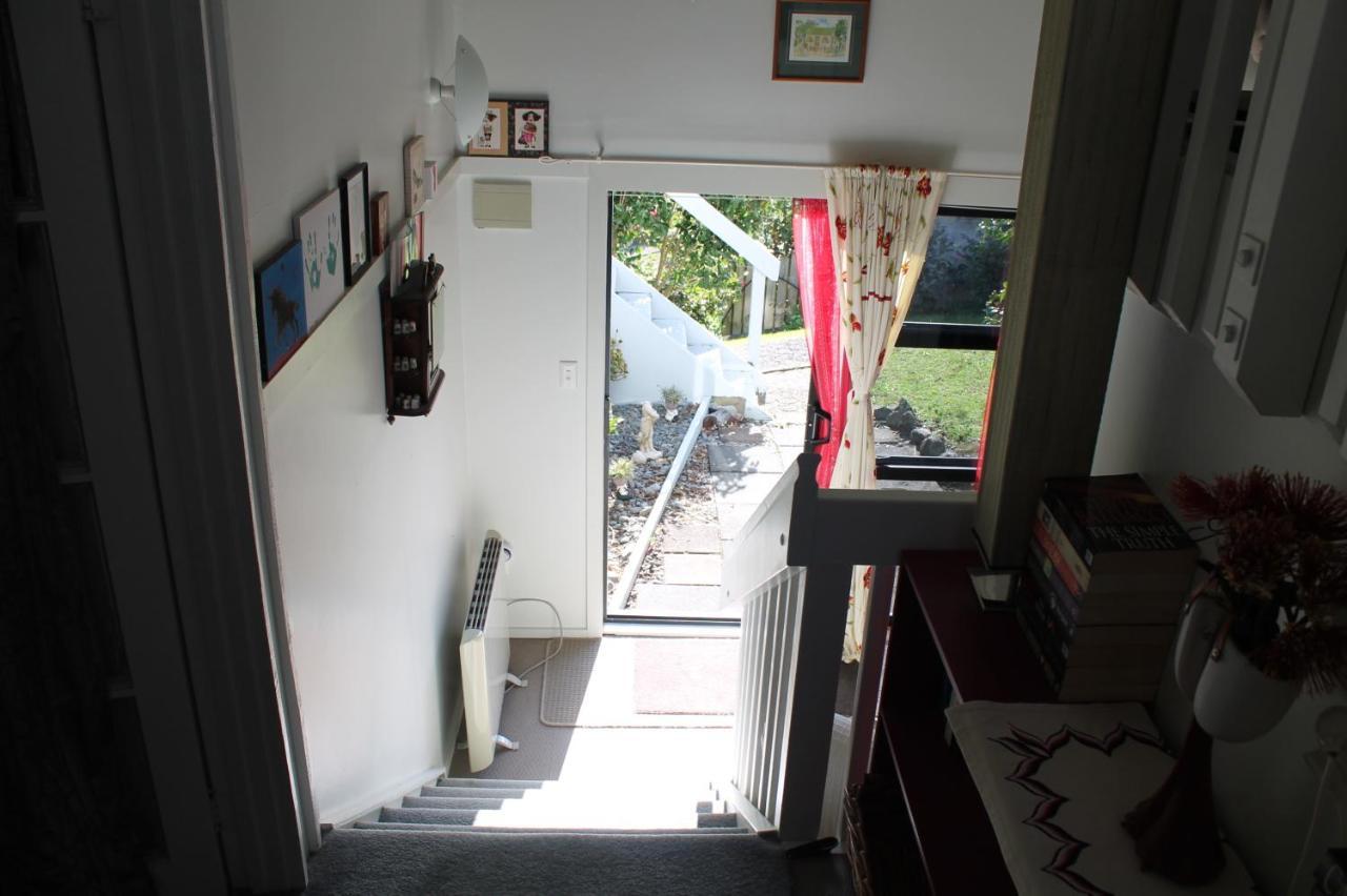 Bed and Breakfast Brockies B N B Rawene Екстер'єр фото